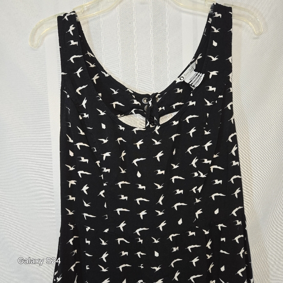 VOLCOM BY STEPHANIE CHERRY JUNIORS BLACK AND WHITE BIRDS PRINT MINI SUMMER SZ 3 - Picture 3 of 14